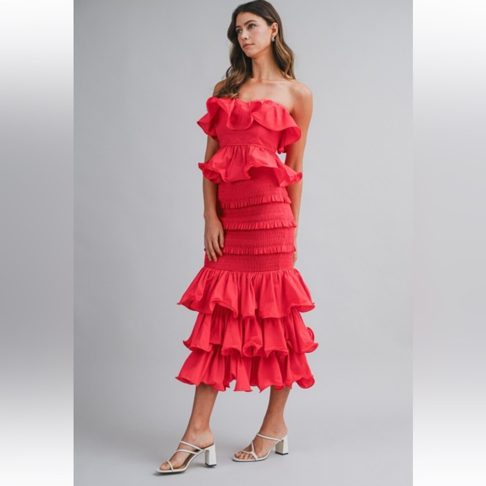 Red Ruffle Strapless Skirt Set - Picture 4 of 11
